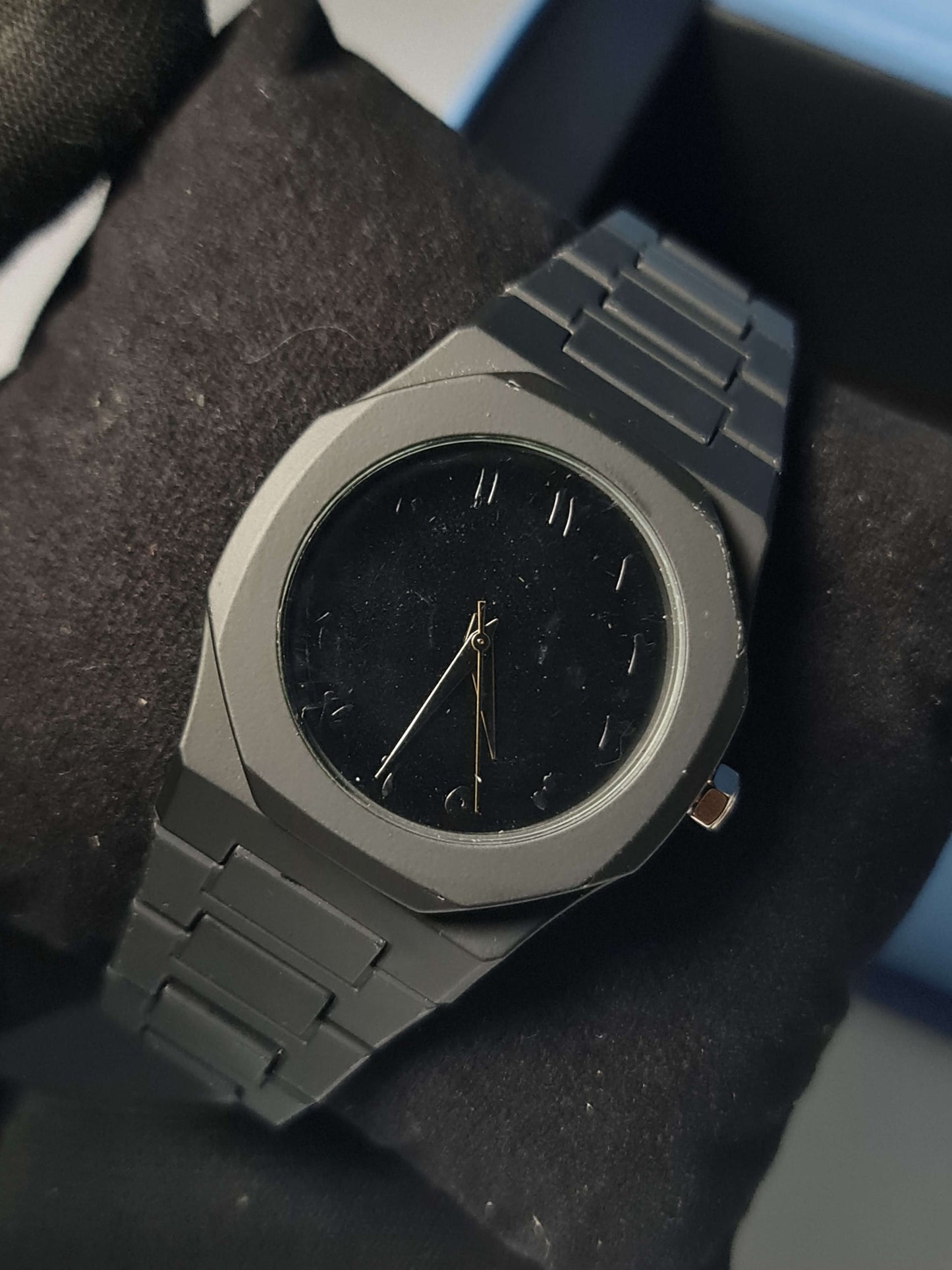 Arabic Aura Watch