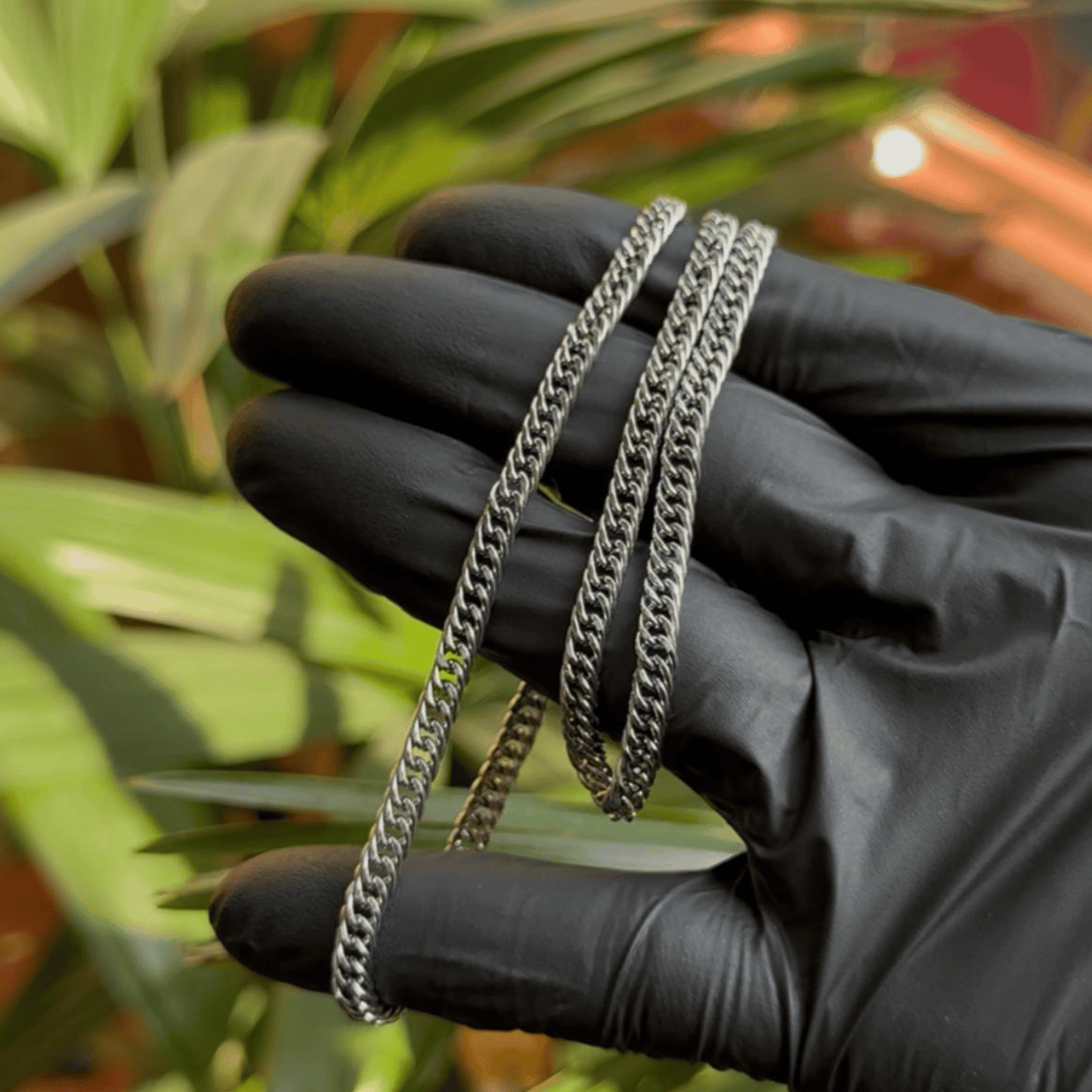 Sleek Stainless Steal Chain For Men/Women