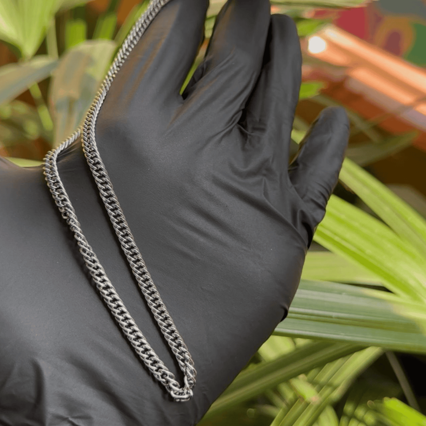 Sleek Stainless Steal Chain For Men/Women