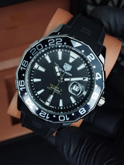 Voyager Silicone Strap Sports Watch