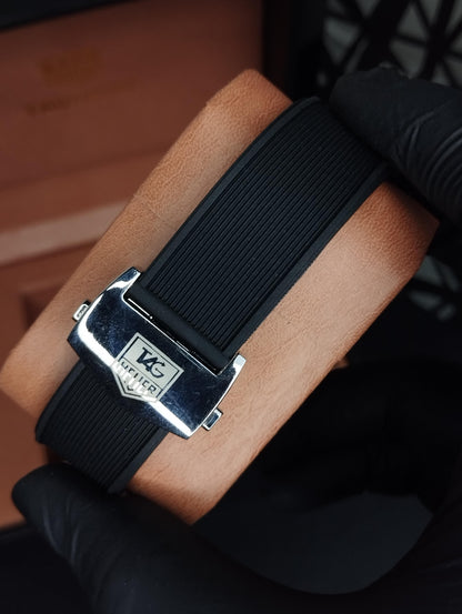 Voyager Silicone Strap Sports Watch